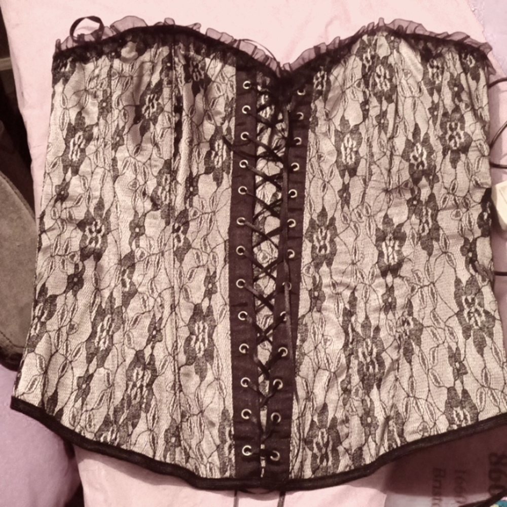 Corset top  sixe medium